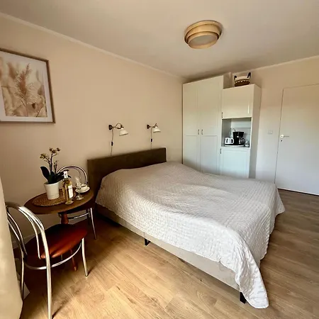 Cecylia Wynajem Pokoi 3*