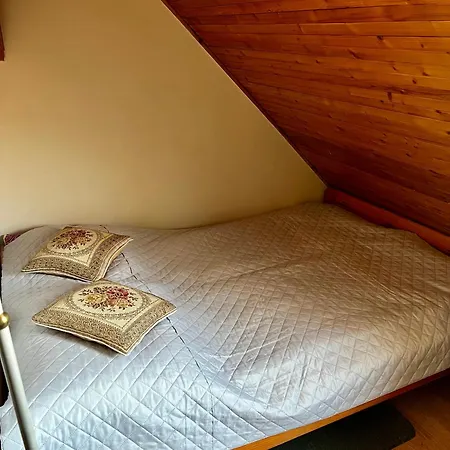 Cecylia Wynajem Pokoi Gæstehus